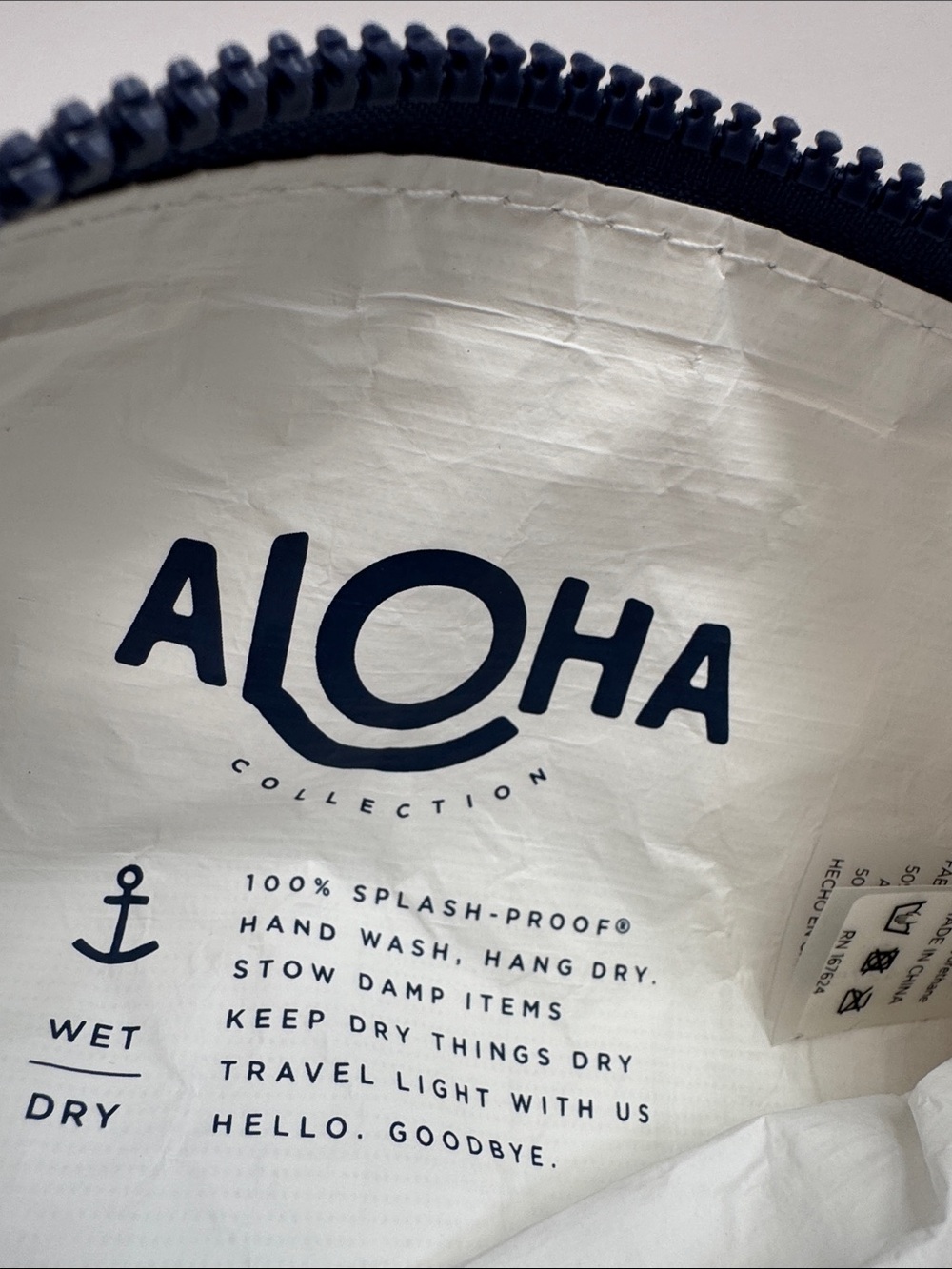 ALOHA Collection x Disney Cruise Line Collab Tropical Zip Pouch 🌺 - Picture 4 of 8